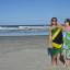 A mãe orgulhosa e a filha feliz na Ilha do Mel, no litoral do Paraná
